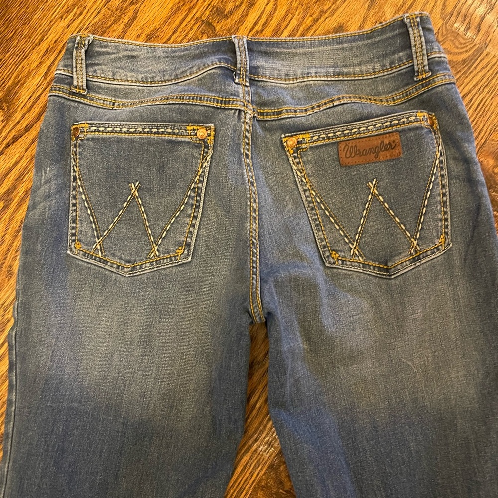 Wrangler Women's Retro Mae Bootcut Jeans
Size 9/10 x 36